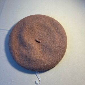 Classic Wool Beret in Light Brown